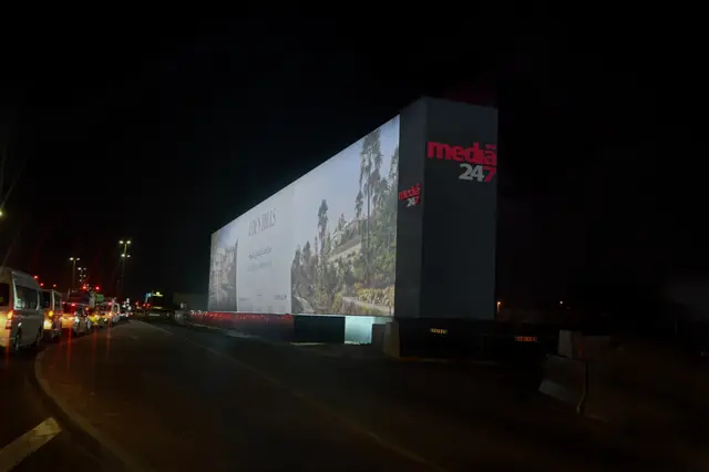 Hoardings 4