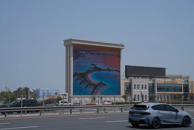 LED Screens 7